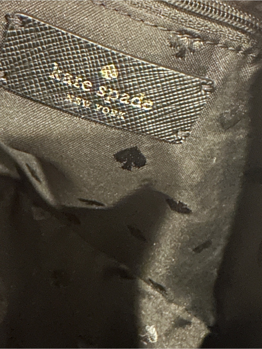 kate spade black dome crossbody with gold logo - Picture 6 of 8